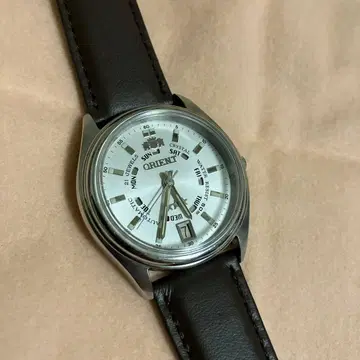 오리엔트 위클리 쓰리스타 가동품 자동권