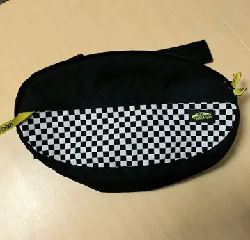 VANS / hyphen world gallery 콜라보 바디백