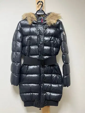 블랙 다운 자켓 퍼 포함