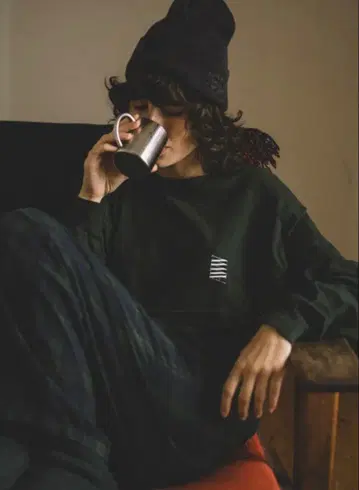 AWW magazine AWW FOREST LONG SLEEVE TEE