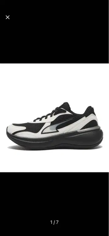 Puma 블랙/화이트 스니커즈