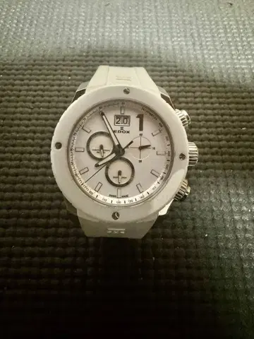 EDOX 크로노 오프쇼어 1 빅 데이트