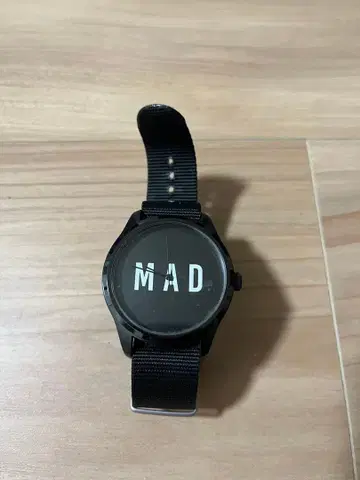 문에이지 데빌먼트 손목시계