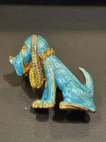 강아지 브로치 파랑 골드 컬러 입체 디자인