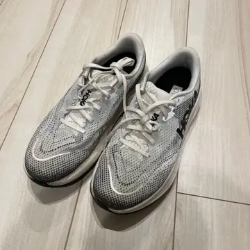 호카오네오네 린 네이비 4 27.5cm