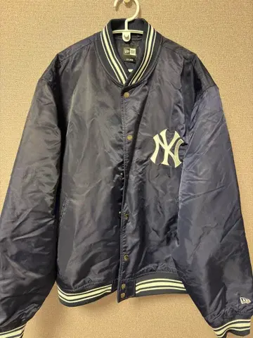 뉴에라 나일론 바시티 자켓 네이비