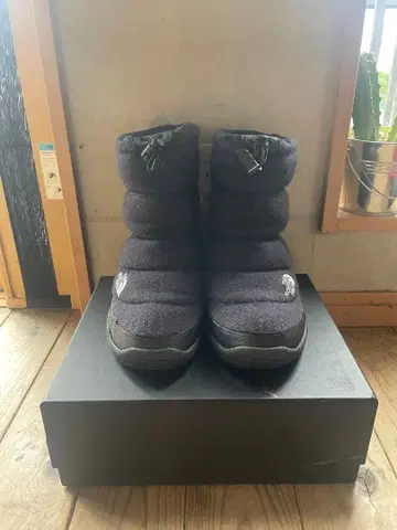 THE NORTH FACE 블랙 다운 부츠
