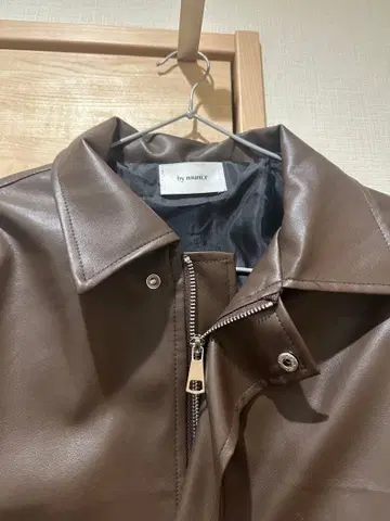 by muni:r 브라운 가죽 자켓