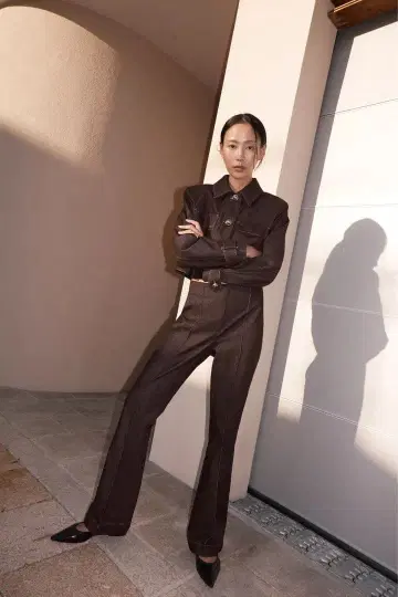 ZARA 대비 스티치 숏 자켓 브라운