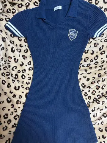 Darich 엠블럼 폴로 니트 미니 원피스