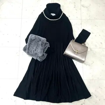 새상품급 캘빈클라인 블랙 니트 원피스 긴팔 터틀넥 M