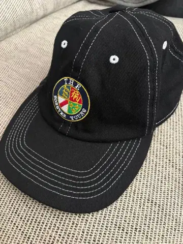 [ 기간 한정 12/25(목) 낮까지 판매 ] 블랙 자수 로고 캡