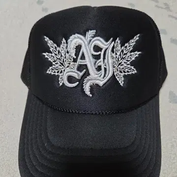 AVALANCHE 자수 메쉬 캡