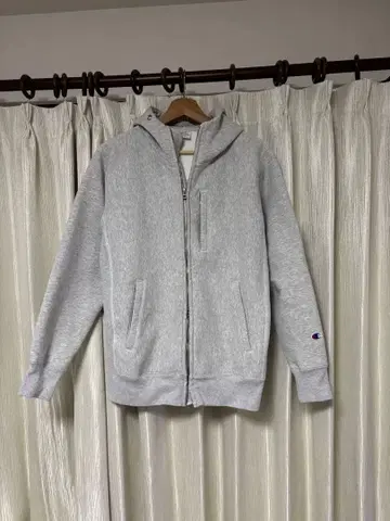 Champion 스톰쉘 reverse weave M