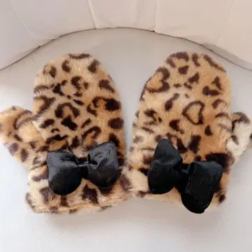 레오파드 무늬 인조 모피 리본 미튼형 장갑