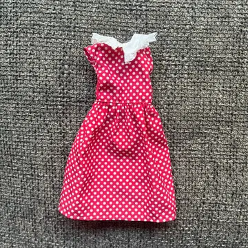 타카라 바비 제니 드레스