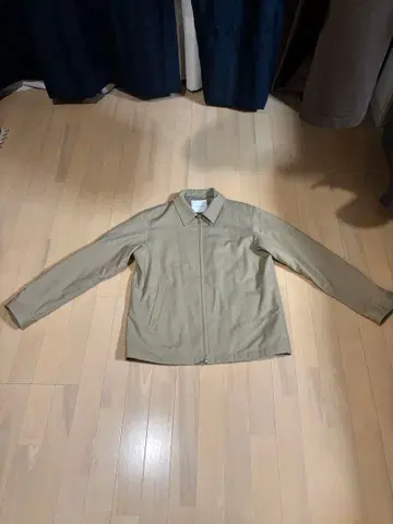 베이지 지퍼 자켓