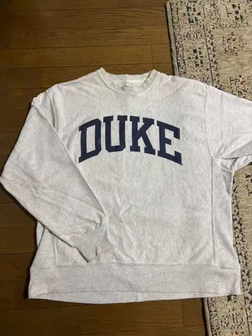 Champion 리버스 위브 칼리지 맨투맨