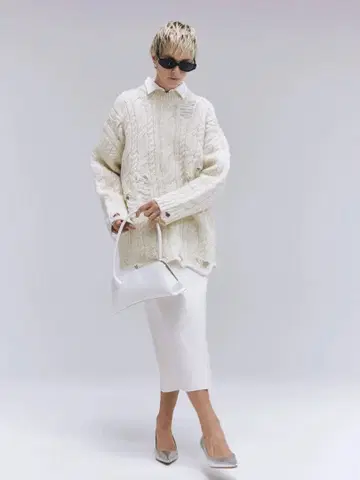 JOSE MOON DAMAGE CABLE KNIT 데미지 케이블 니트