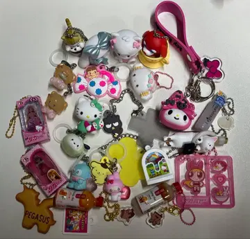 가챠 세트 산리오 위주 25점 정도 묶음 판매