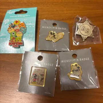 디즈니 핀즈 핀 배지 미키 픽사