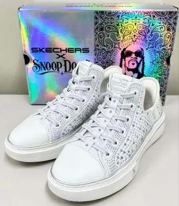 SKECHERS 스눕 독 화이트 슬립인즈 24.5