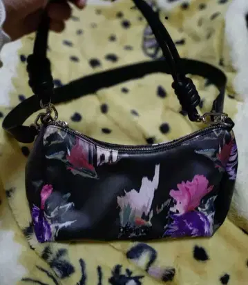 sale Desigual 꽃무늬 숄더백 블랙