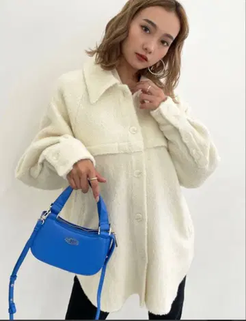 EMODA 래글런 와이드 셔츠 블루종