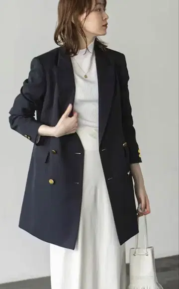 피크드 롱 자켓