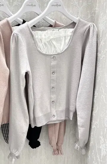 evelyn 에블린 하트 비쥬 니트