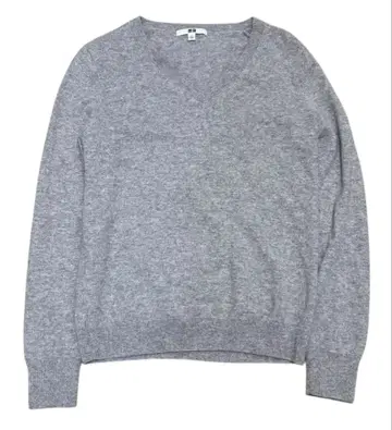 유니클로 캐시미어 그레이 브이넥 스웨터 니트