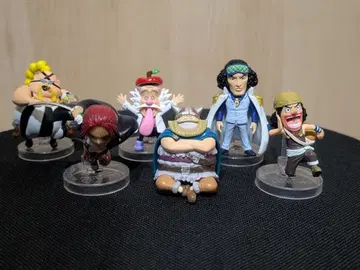 미개봉 새상품 원피스 열매 피규어 6체 세트. 케이스 포함.