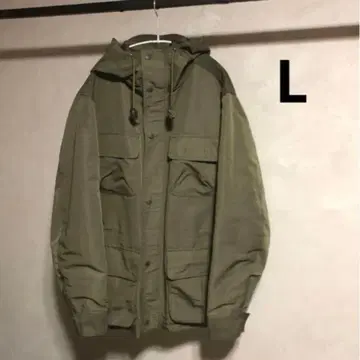 새상품급 유니클로 마운틴 자켓 올리브 069527 L