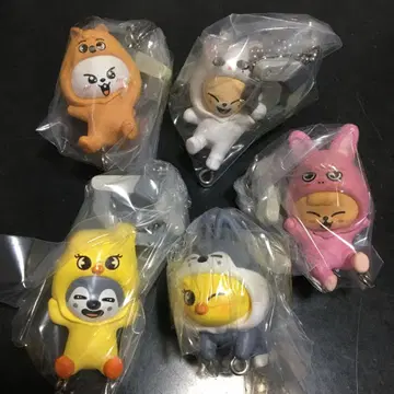 SKZOO 츳만데츠나게테마스코토 가챠 포가리 울프찬 지니레트