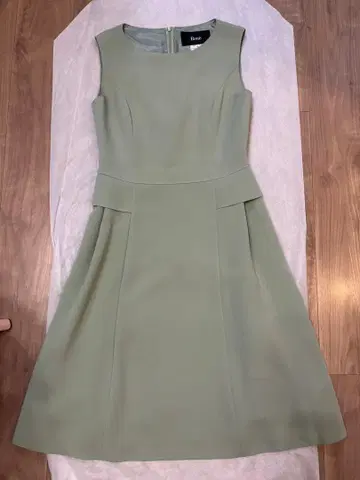 Rene 택 포함 피스타치오 컬러 원피스 36