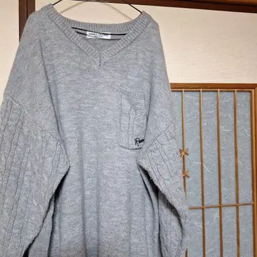 RODEO CROWNS 그레이 니트 스웨터