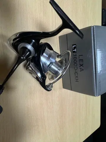 다이와 레그자 LT 3000D CXH