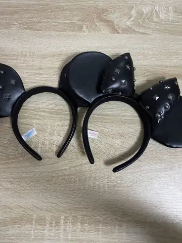 디즈니 스터드 장식 가죽 머리띠