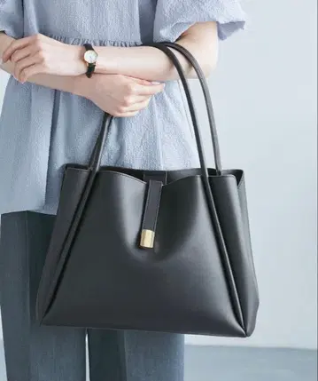 로페피크닉 프론트 벨트 디자인 토트백