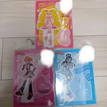 빛의 전사 프리큐어 맥스 하트 아크릴 스탠드 3개