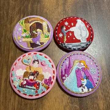 Disney 디즈니 캐릭터 자수 캔뱃지