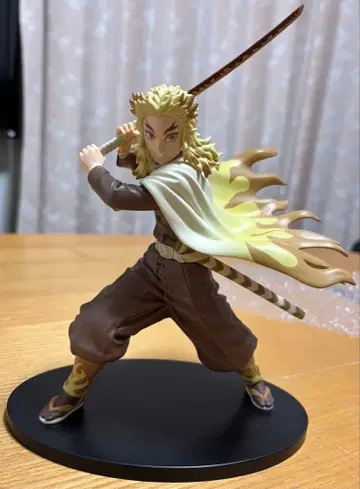 귀멸의 칼날 렌고쿠 쿄쥬로 피규어