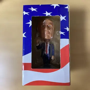 도널드 트럼프 보블헤드 피규어