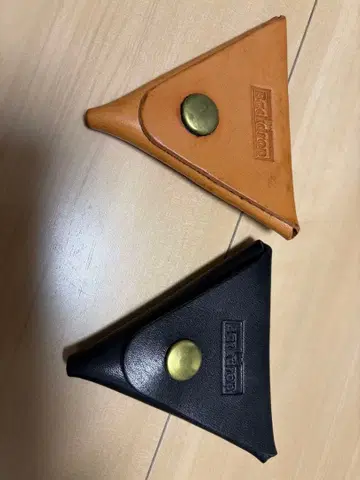 백드롭 가죽 삼각형 코인 케이스 2색 세트