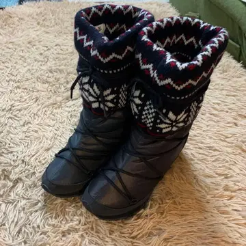 LACOSTE/노르딕 패턴의 따뜻한 부츠/ 미사용 24.0