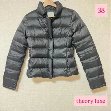 새상품급 theory luxe 숏 다운 자켓 블랙 38 M