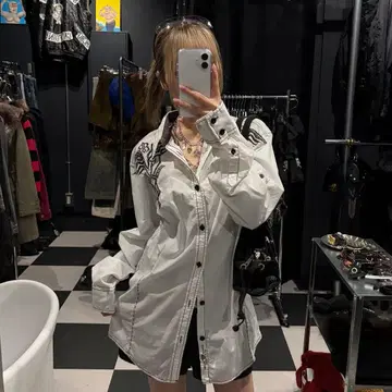 Roar 로아 셔츠 그런지 커터 셔츠 자수 디자인 Y2K