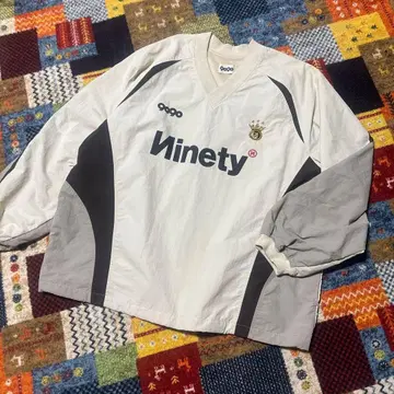 9090 Ninetyninety 나일론 풀오버 아이보리