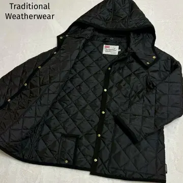 극미품 트래디셔널 웨더웨어 이에나 별주 퀼팅 자켓 블랙