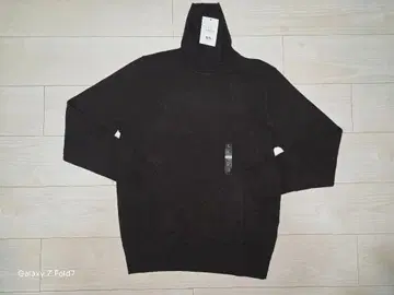 [ 새상품 ] 유니클로 캐시미어 터틀넥 스웨터